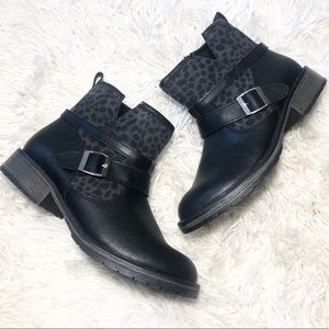 Like NEW! Stevie’s Black Cheetah Booties Size 6.5